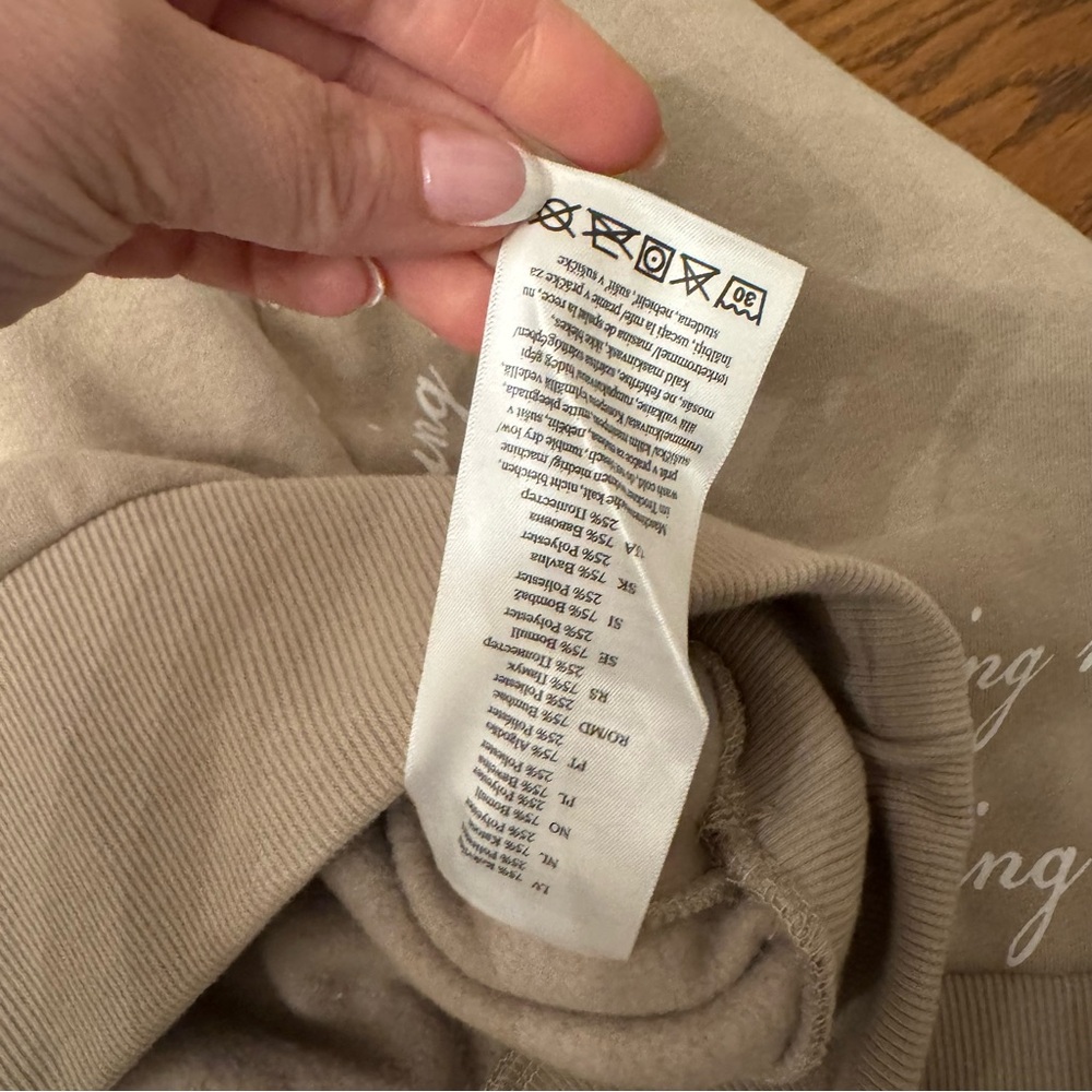 Taylor Swift I LOVE YOU IT'S RUINING MY‎ LIFE BOXY CROPPED CREWNECK - Picture 5 of 6